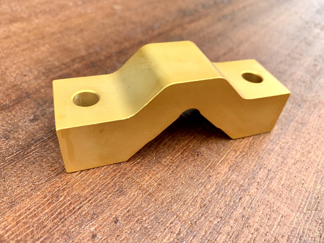 CM005 Gold Rack Clamp