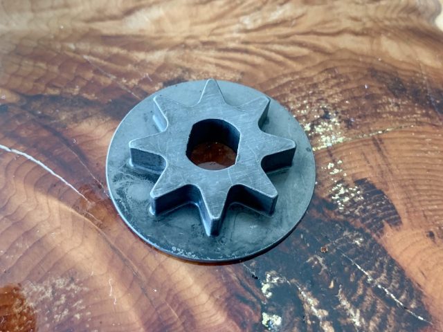 5795345-01 Husqvarna 1/4" Sprocket for 536Li [Converts your 536Li to 1/4 Drive]